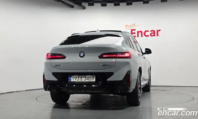 BMW X4 2023 2.0 автомат (гидро), миниатюра 4