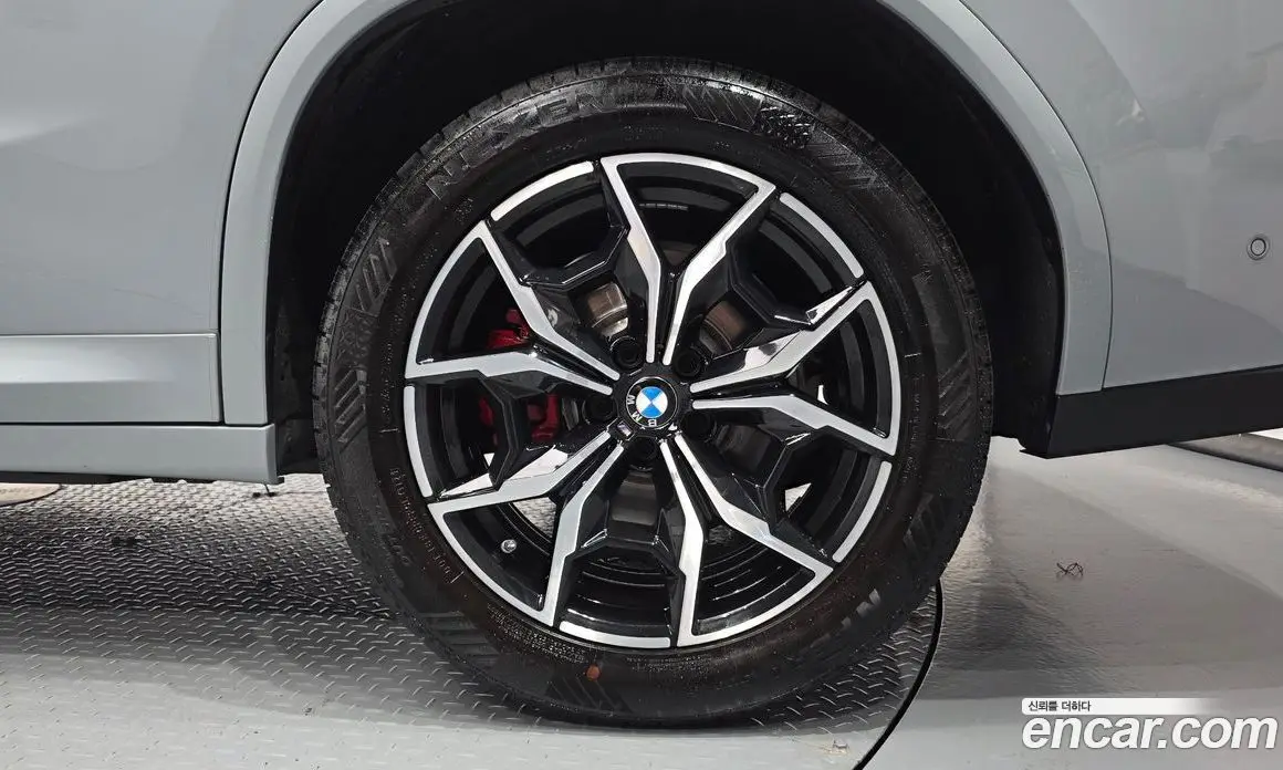 BMW X4 2023 2.0 автомат (гидро), фото 7