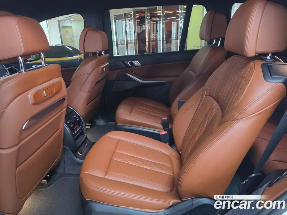BMW X7 2025 3.0 автомат (гидро), фото 10 BMW X7 2025 3.0 автомат (гидро), фото 10