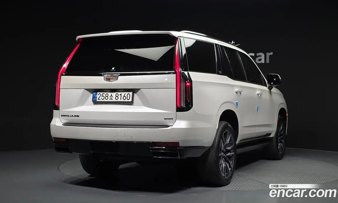 Cadillac Escalade 2022 6.2 автомат (гидро), фото 2 Cadillac Escalade 2022 6.2 автомат (гидро), фото 2