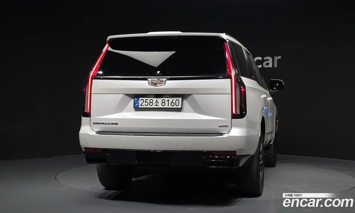 Cadillac Escalade 2022 6.2 автомат (гидро), фото 4 Cadillac Escalade 2022 6.2 автомат (гидро), фото 4