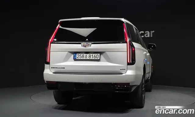 Cadillac Escalade 2022 6.2 автомат (гидро), миниатюра 4 Cadillac Escalade 2022 6.2 автомат (гидро), миниатюра 4