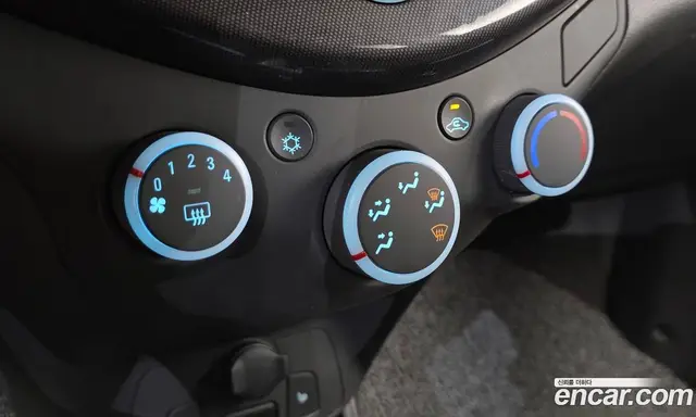 Chevrolet Spark 2014 1.0 автомат (гидро), миниатюра 11