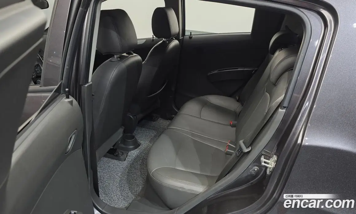 Chevrolet Spark 2014 1.0 автомат (гидро), фото 12