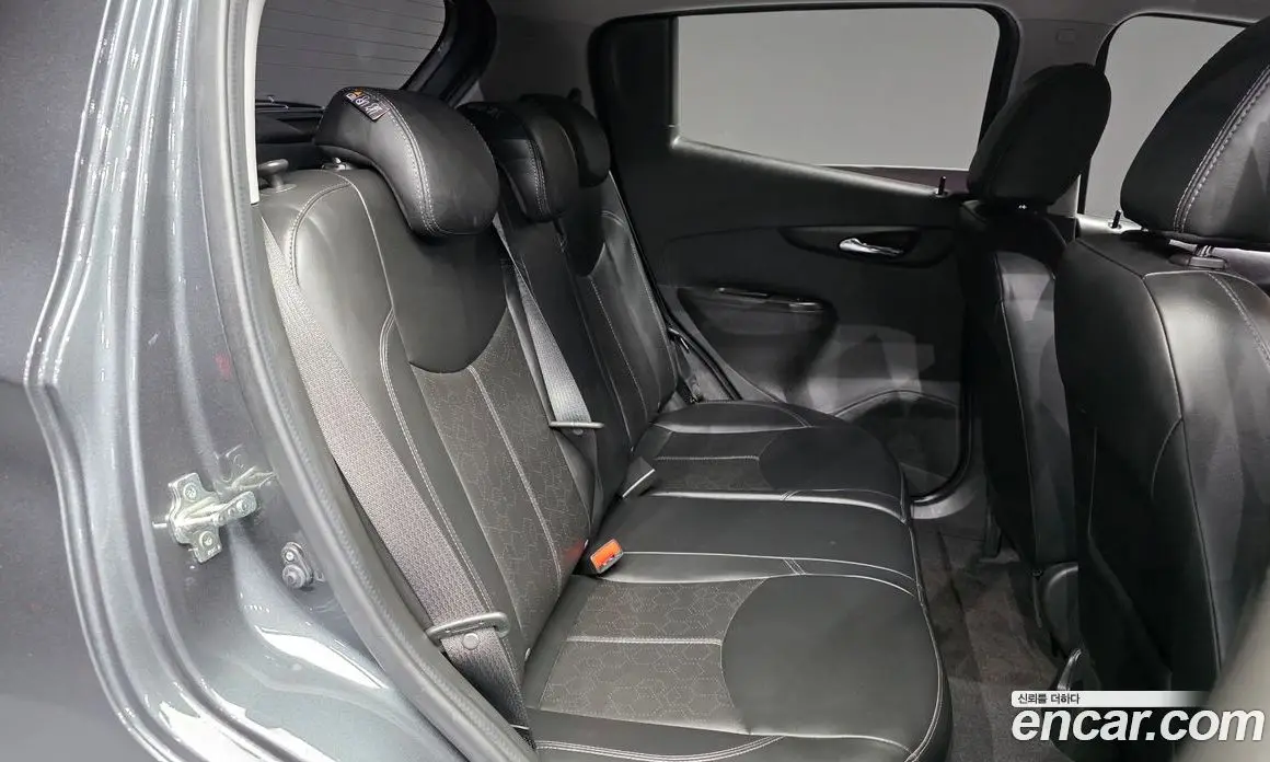 Chevrolet Spark 2017 1.0 автомат (гидро), фото 12