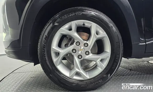 Chevrolet Trax 2023 1.2 автомат (гидро), миниатюра 4