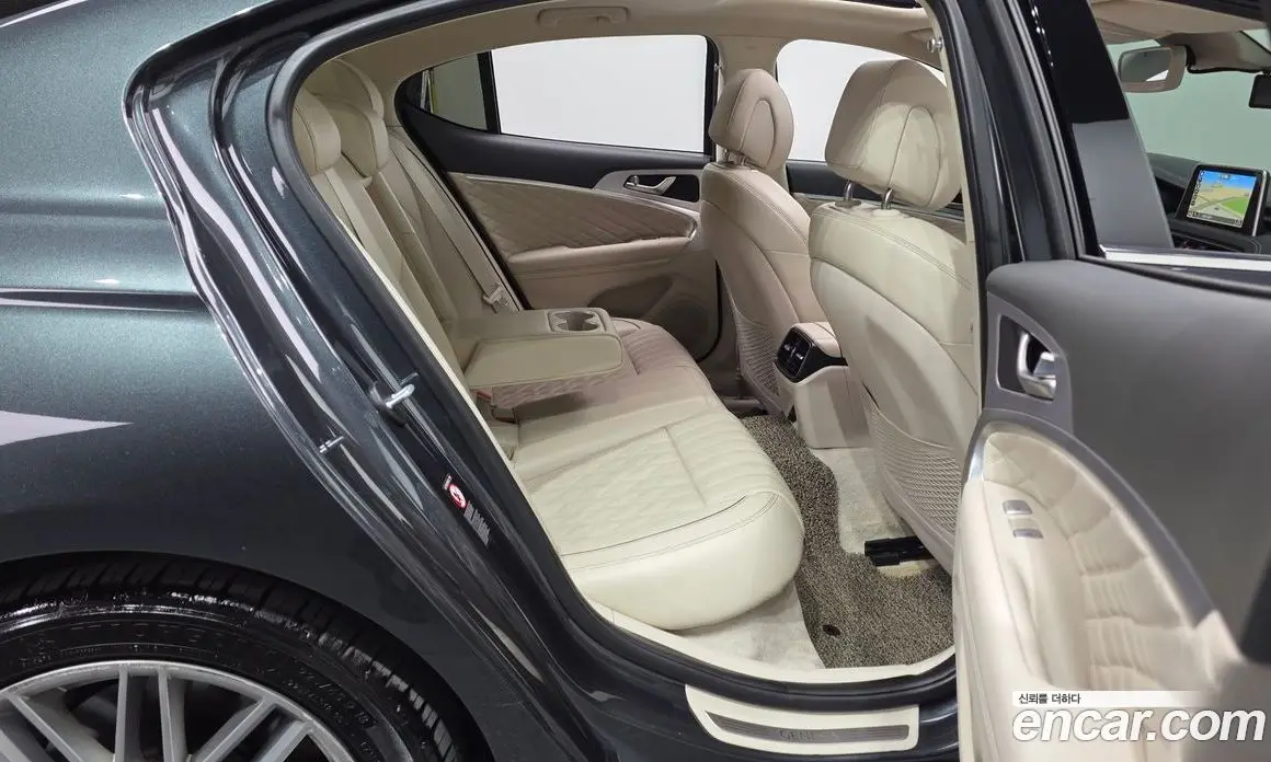 Genesis G70 2019 2.0 автомат (гидро), фото 17
