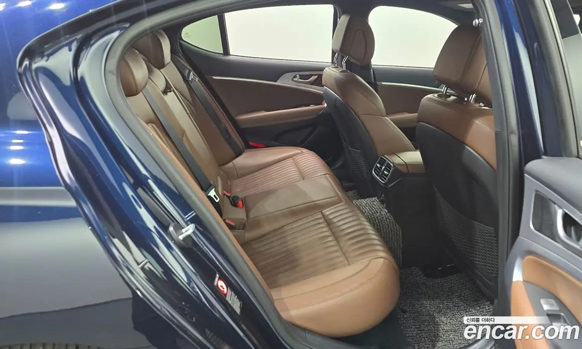 Genesis G70 2020 2.2 автомат (гидро), фото 12