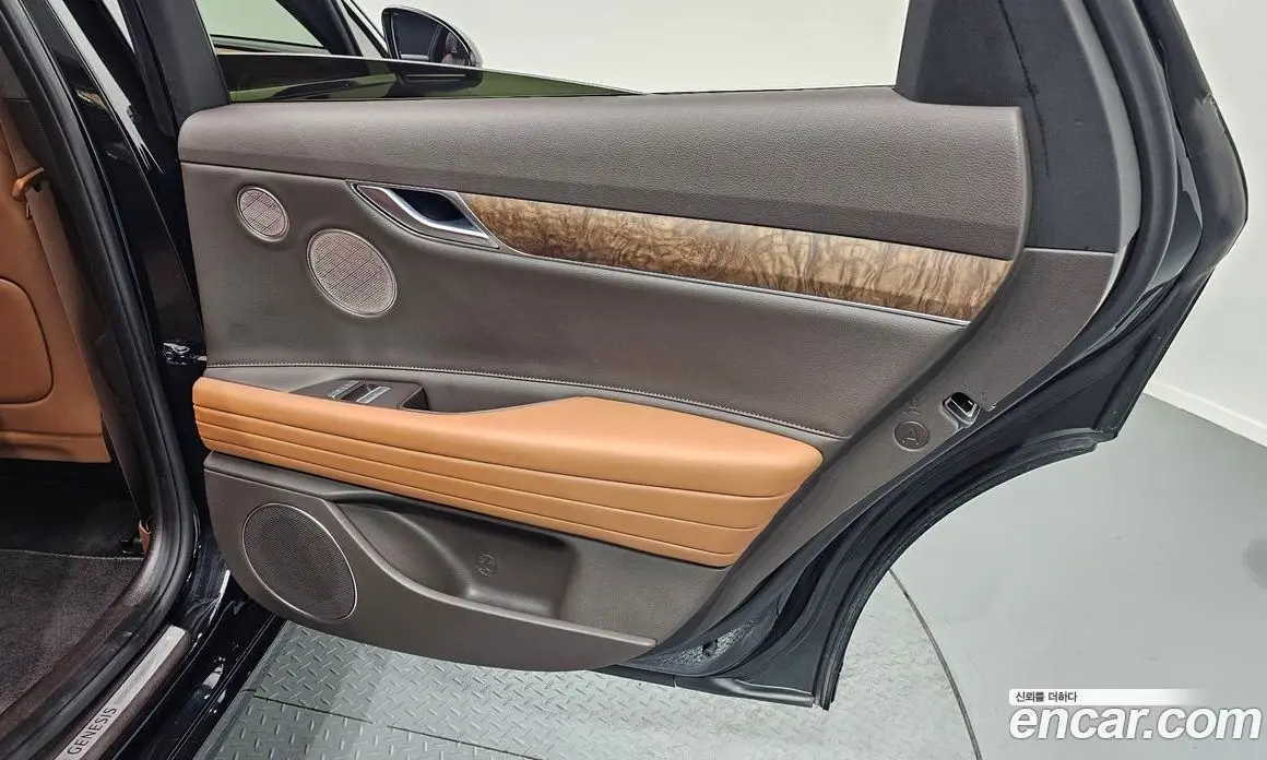 Genesis G80 2022 0.2 автомат (гидро), фото 15