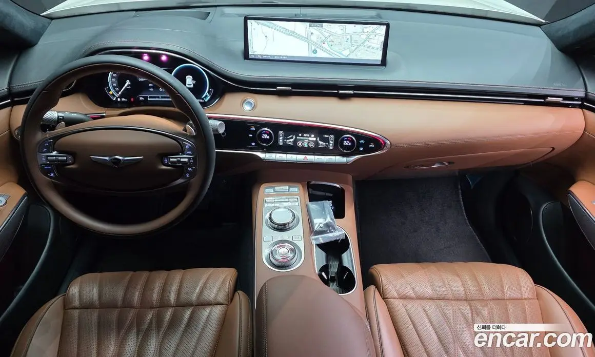 Genesis GV70 2023 2.5 автомат (гидро), фото 7 Genesis GV70 2023 2.5 автомат (гидро), фото 7