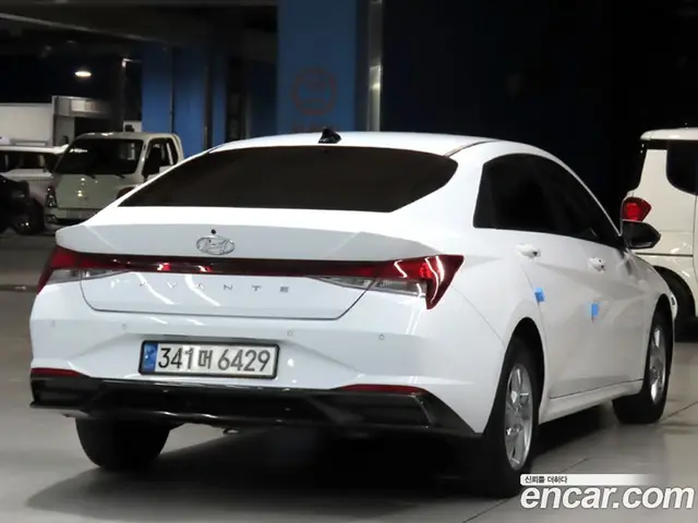 Hyundai Avante 2021 1.6 автомат (гидро), миниатюра 2