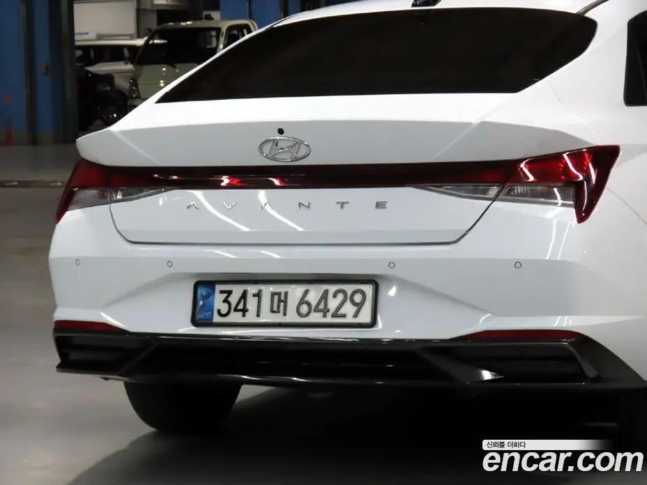 Hyundai Avante 2021 1.6 автомат (гидро), фото 19