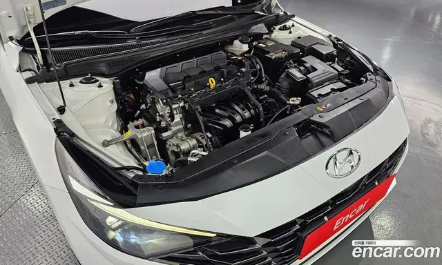 Hyundai Avante 2022 1.6 автомат (гидро), миниатюра 6