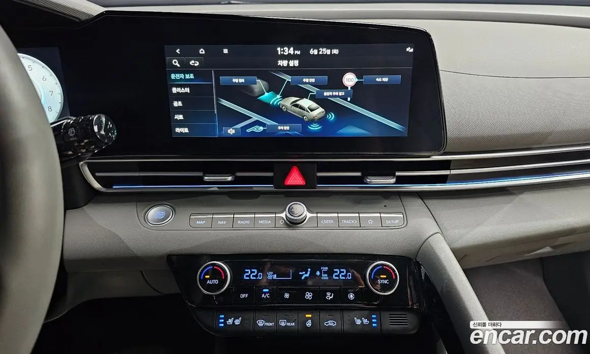 Hyundai Avante 2024 1.6 автомат (гидро), фото 12