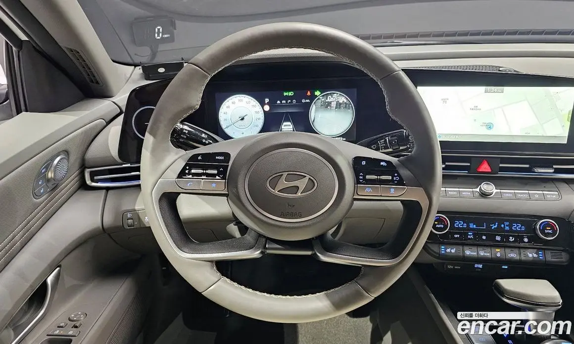 Hyundai Avante 2024 1.6 автомат (гидро), фото 13