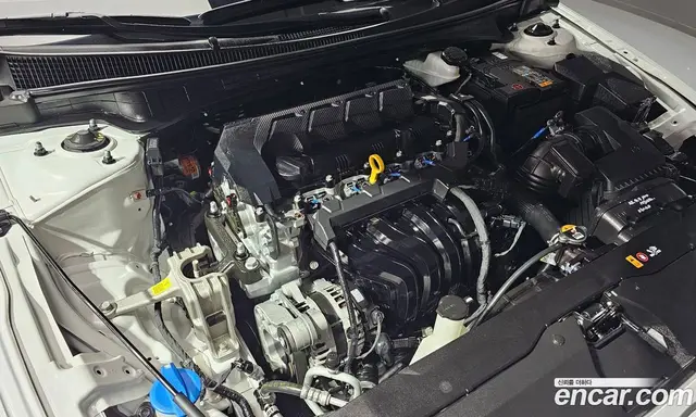 Hyundai Avante 2024 1.6 автомат (гидро), миниатюра 6