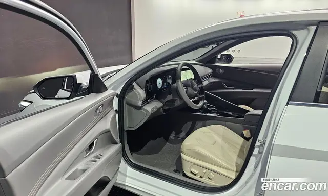 Hyundai Avante 2024 1.6 автомат (гидро), миниатюра 10