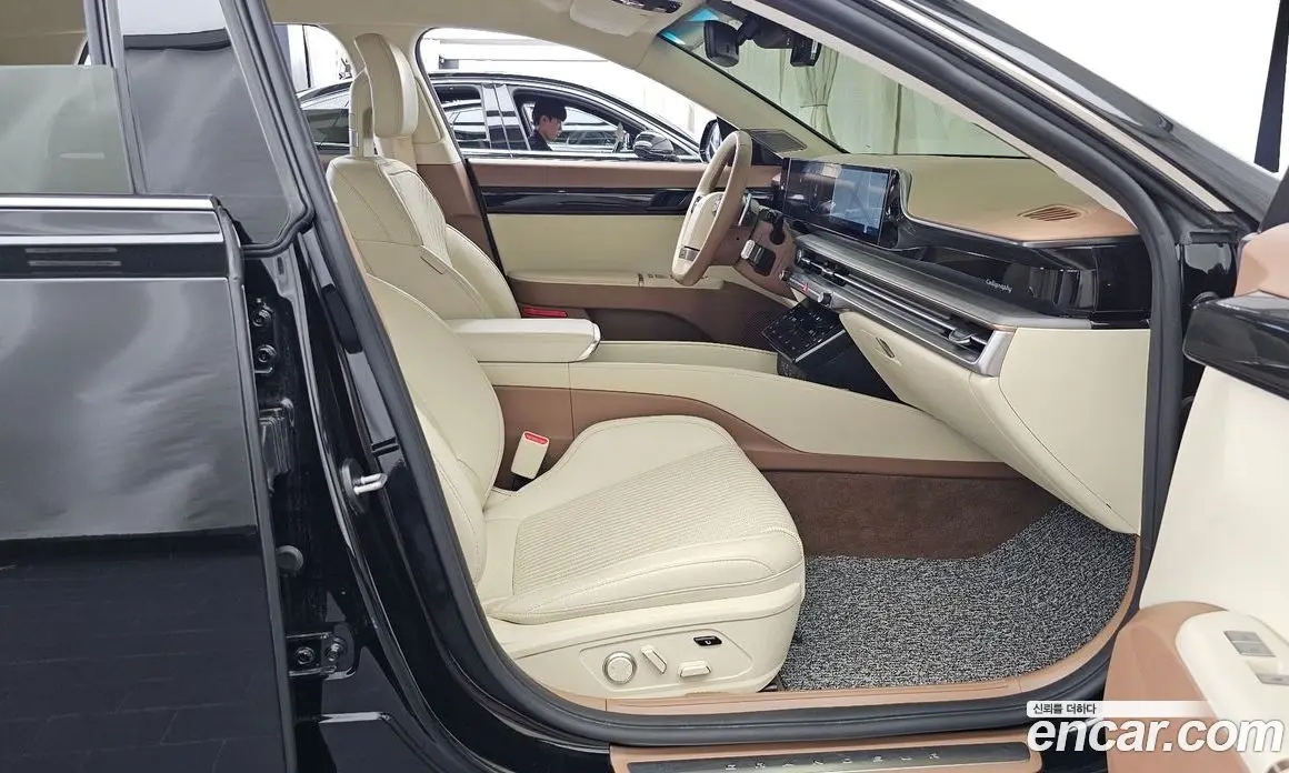 Hyundai Grandeur 2023 2.5 автомат (гидро), фото 11