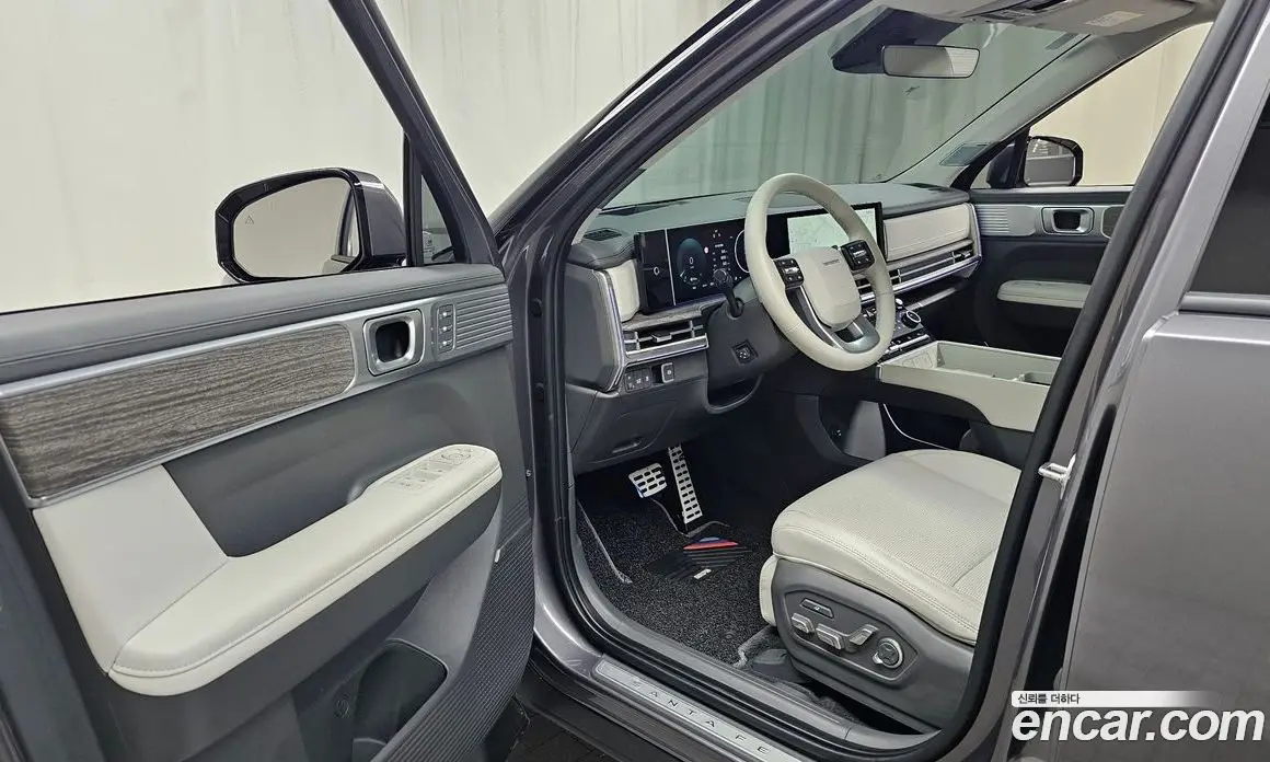 Hyundai Santa Fe 2025 1.6 автомат (гидро), фото 13