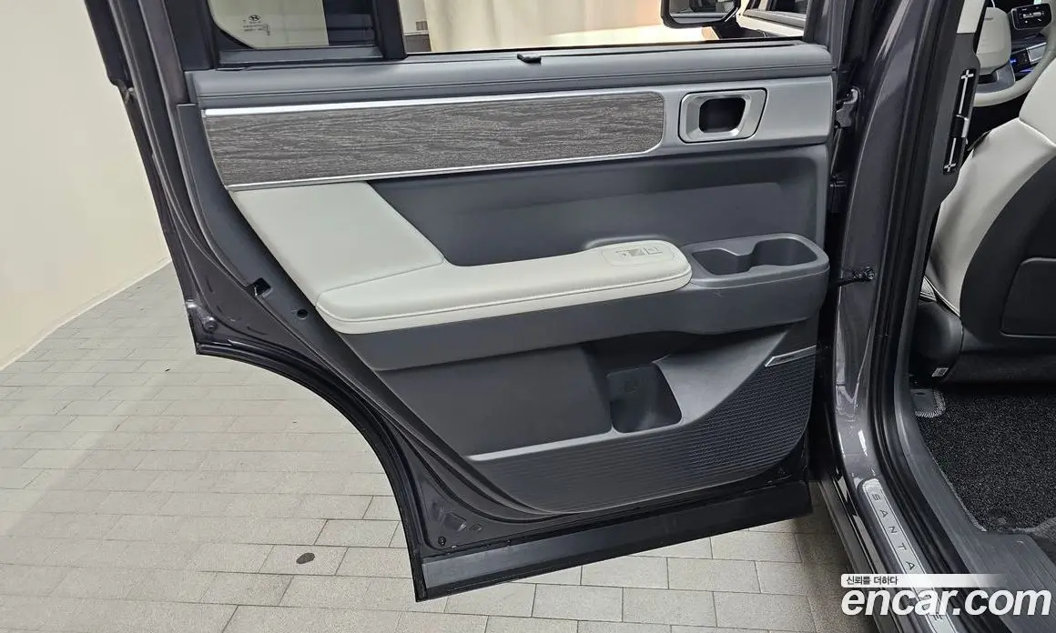 Hyundai Santa Fe 2025 1.6 автомат (гидро), фото 15