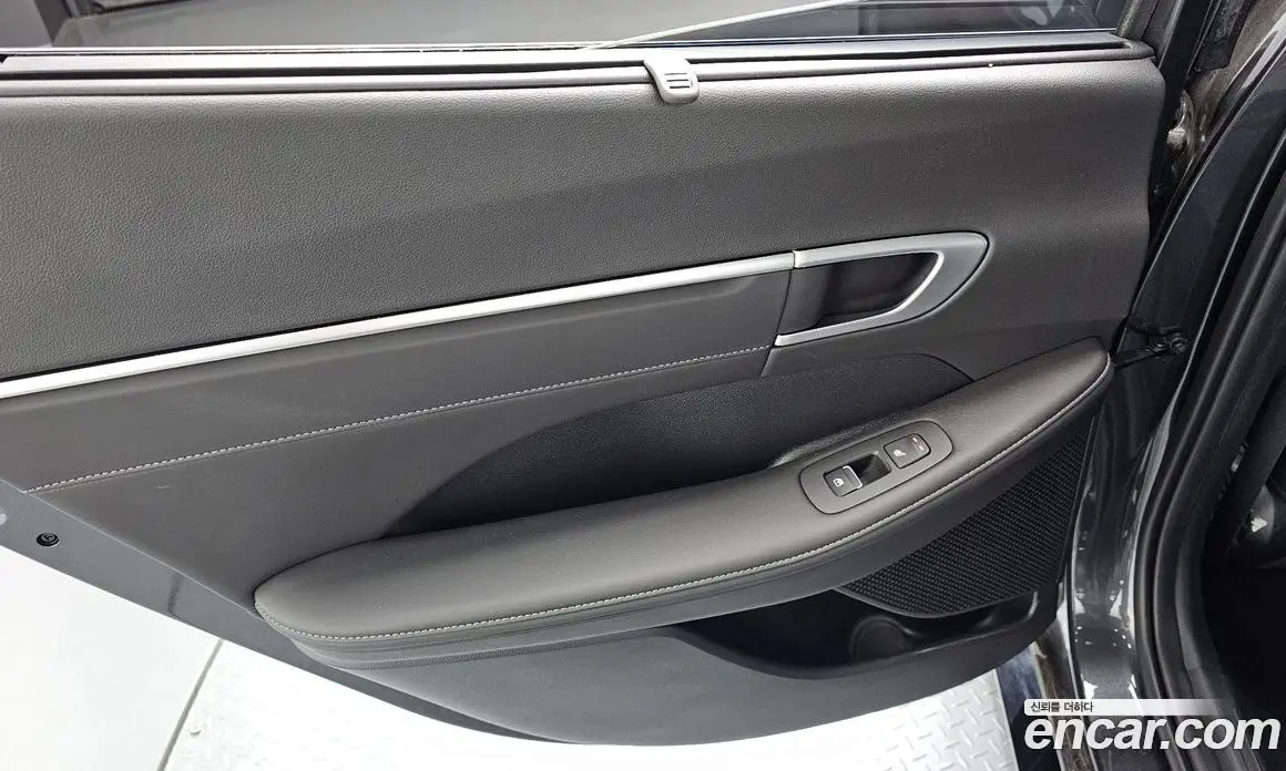 Hyundai Sonata 2023 2.0 автомат (гидро), фото 15