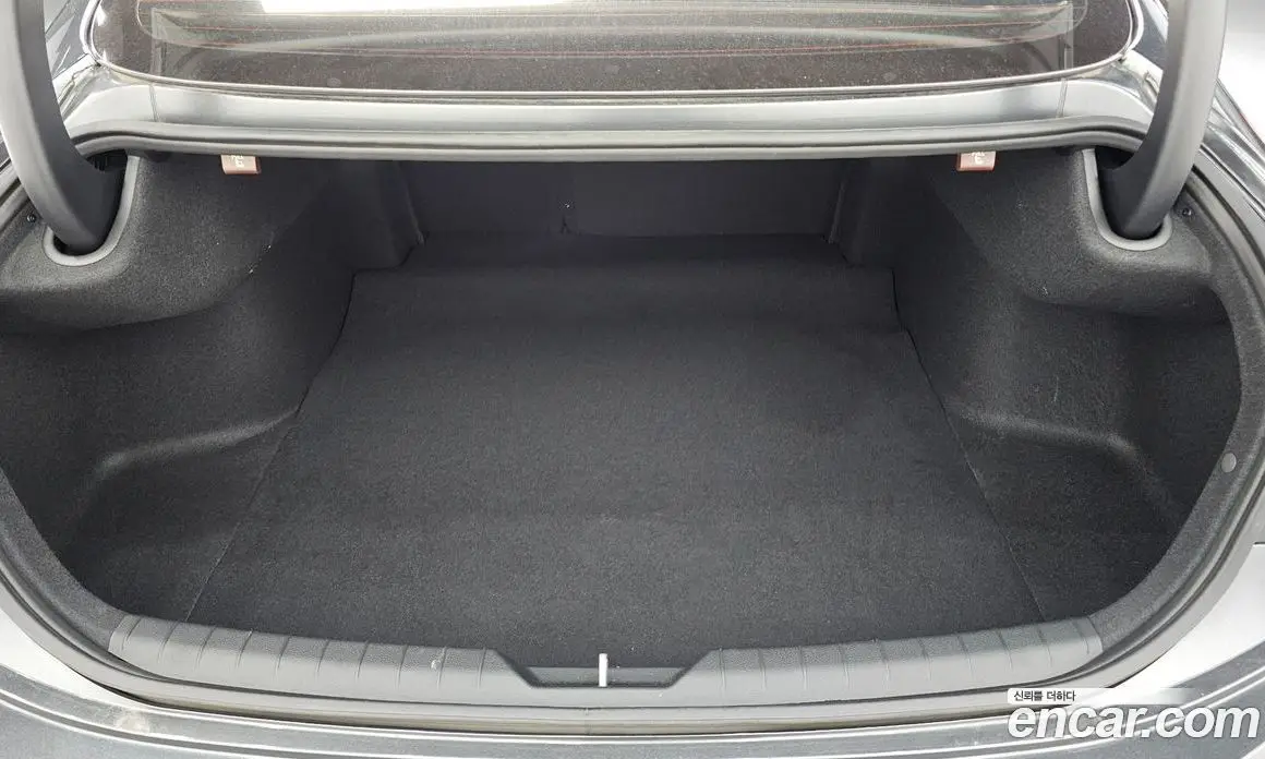 Hyundai Sonata 2023 2.0 автомат (гидро), фото 37