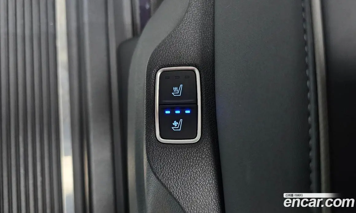 Hyundai Staria 2023 2.2 автомат (гидро), фото 17