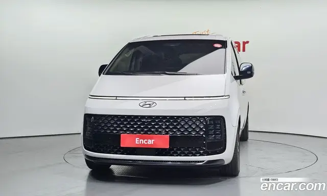 Hyundai Staria 2023 2.2 автомат (гидро), миниатюра 3