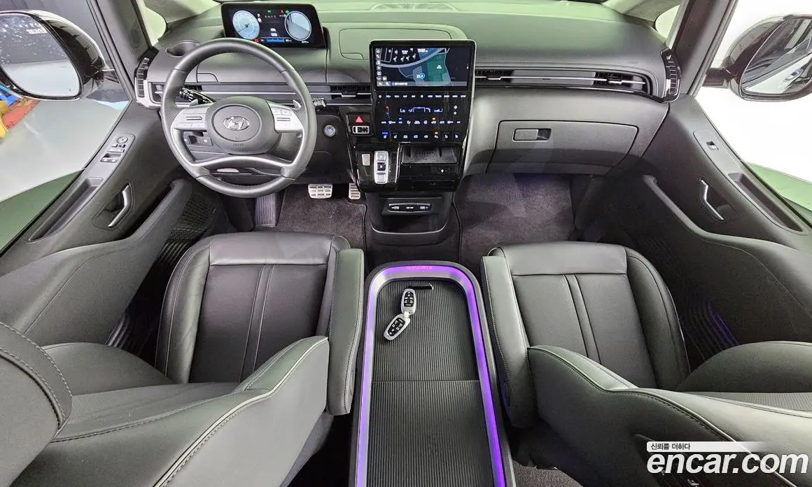 Hyundai Staria 2023 2.2 автомат (гидро), фото 7