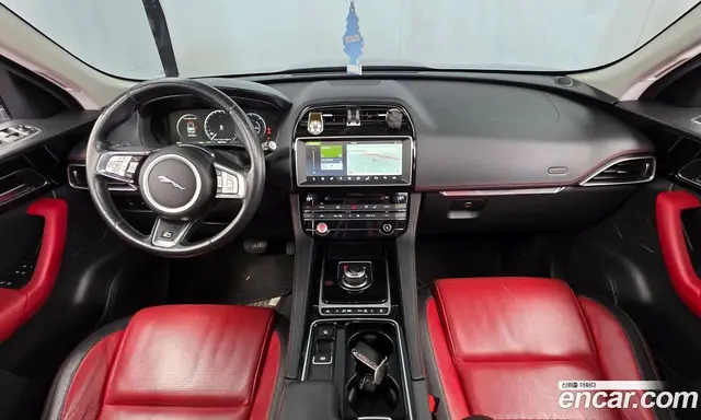 Jaguar F-Pace 2016 2.0 автомат (гидро), миниатюра 7 Jaguar F-Pace 2016 2.0 автомат (гидро), миниатюра 7