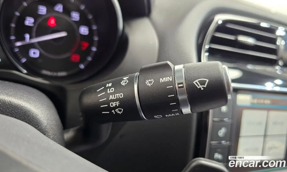 Jaguar XE 2015 2.0 автомат (гидро), фото 19 Jaguar XE 2015 2.0 автомат (гидро), фото 19