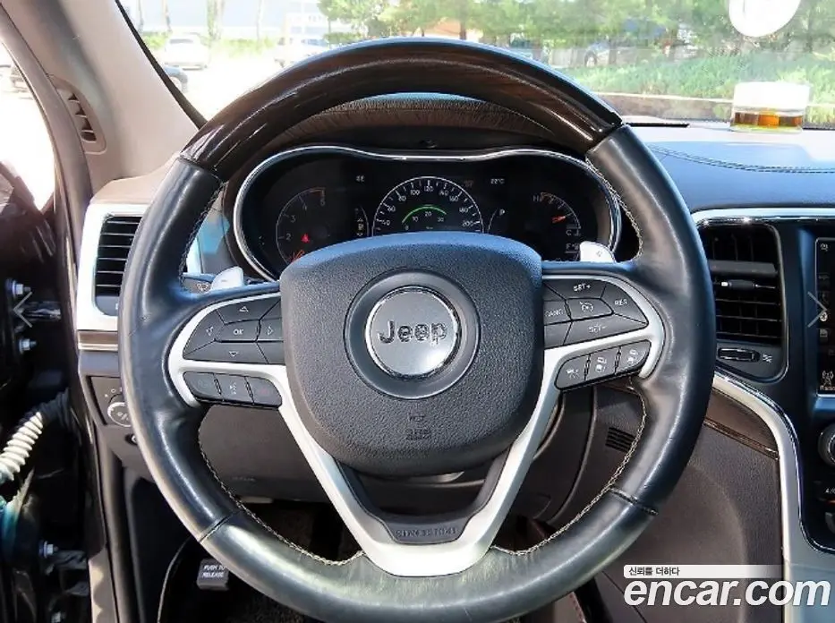 Jeep Cherokee 2015 3.0 автомат (гидро), фото 8 Jeep Cherokee 2015 3.0 автомат (гидро), фото 8