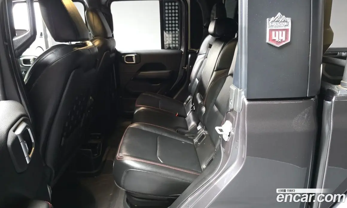 Jeep Gladiator 2022 3.6 автомат (гидро), фото 16 Jeep Gladiator 2022 3.6 автомат (гидро), фото 16