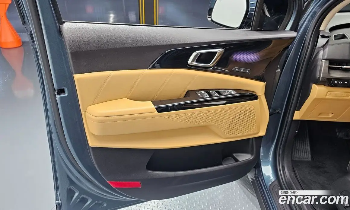 Kia Carnival 2023 3.5 автомат (гидро), фото 13
