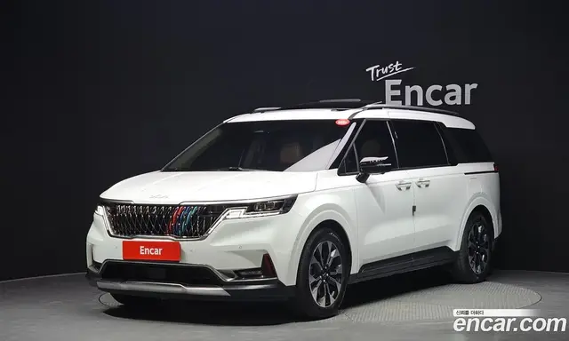 Kia Carnival, 2023, 28 663 км
