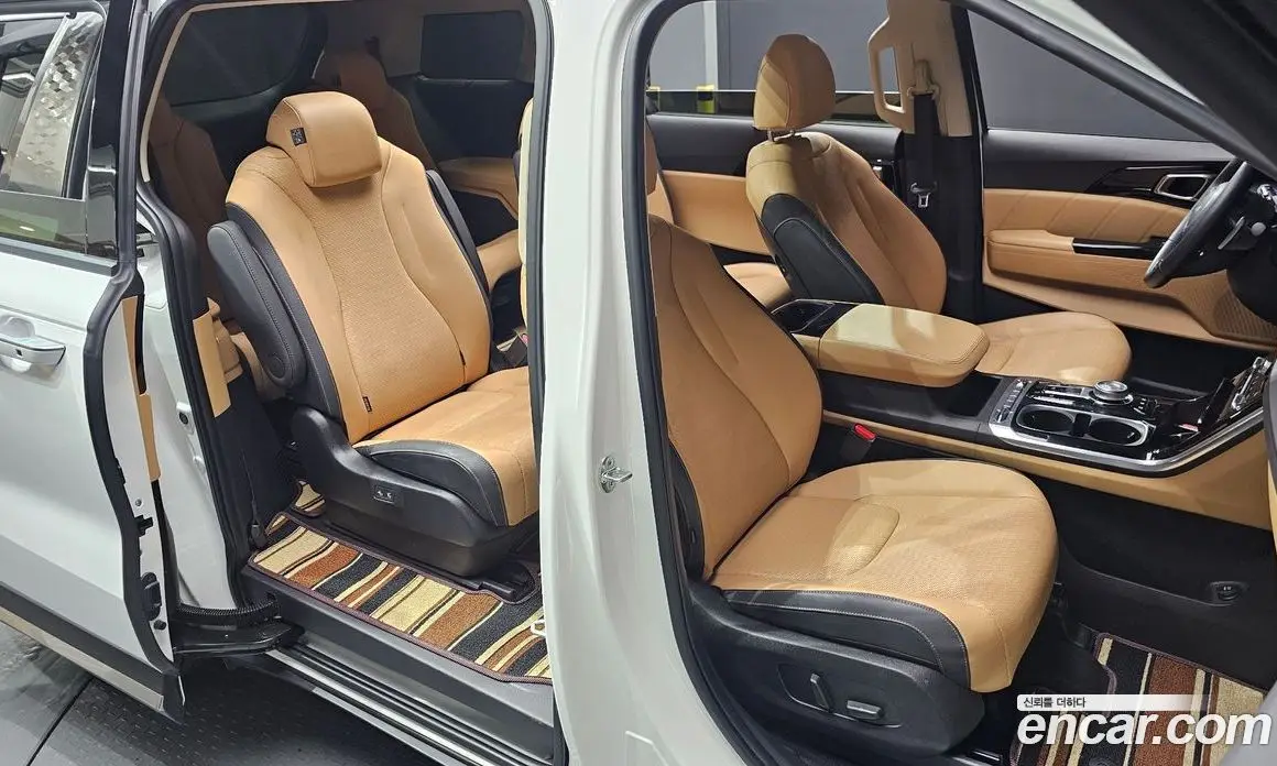 Kia Carnival 2023 2.2 автомат (гидро), фото 11