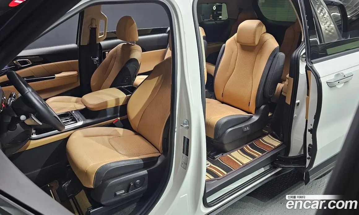Kia Carnival 2023 2.2 автомат (гидро), фото 10