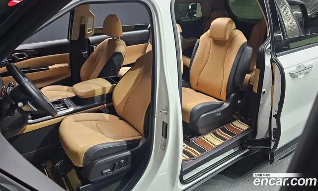 Kia Carnival 2023 2.2 автомат (гидро), миниатюра 10
