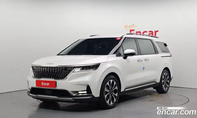 Kia Carnival, 2023, 40 812 км