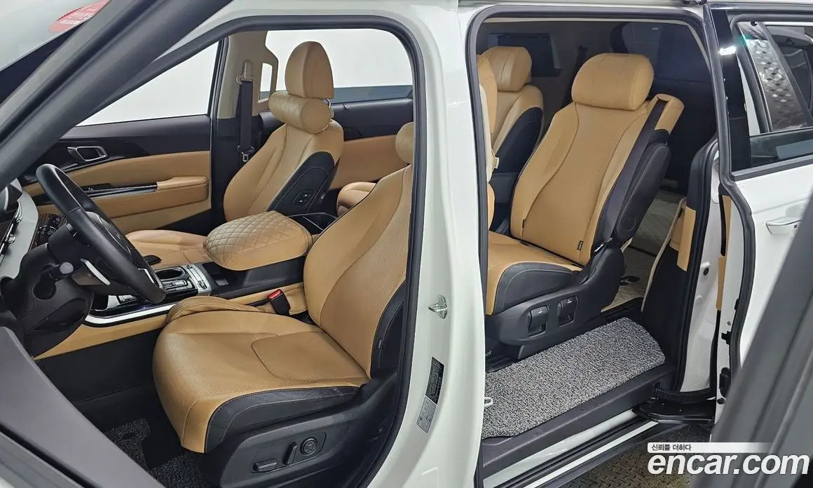Kia Carnival 2023 3.5 автомат (гидро), фото 13
