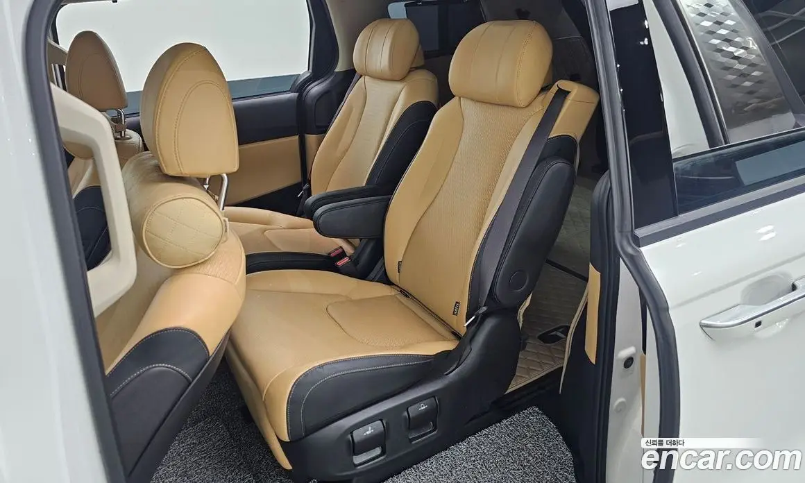 Kia Carnival 2023 3.5 автомат (гидро), фото 17