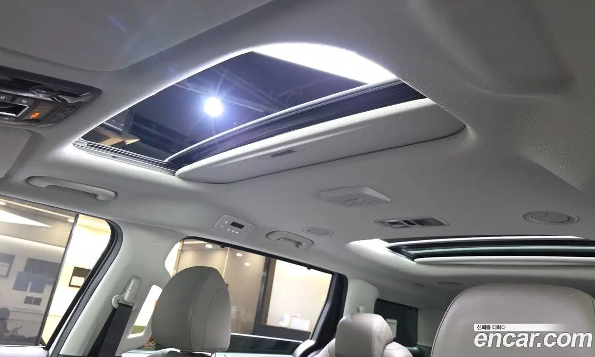 Kia Carnival 2024 1.6 автомат (гидро), фото 25