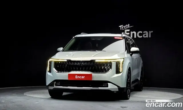 Kia Carnival 2024 1.6 автомат (гидро), миниатюра 2