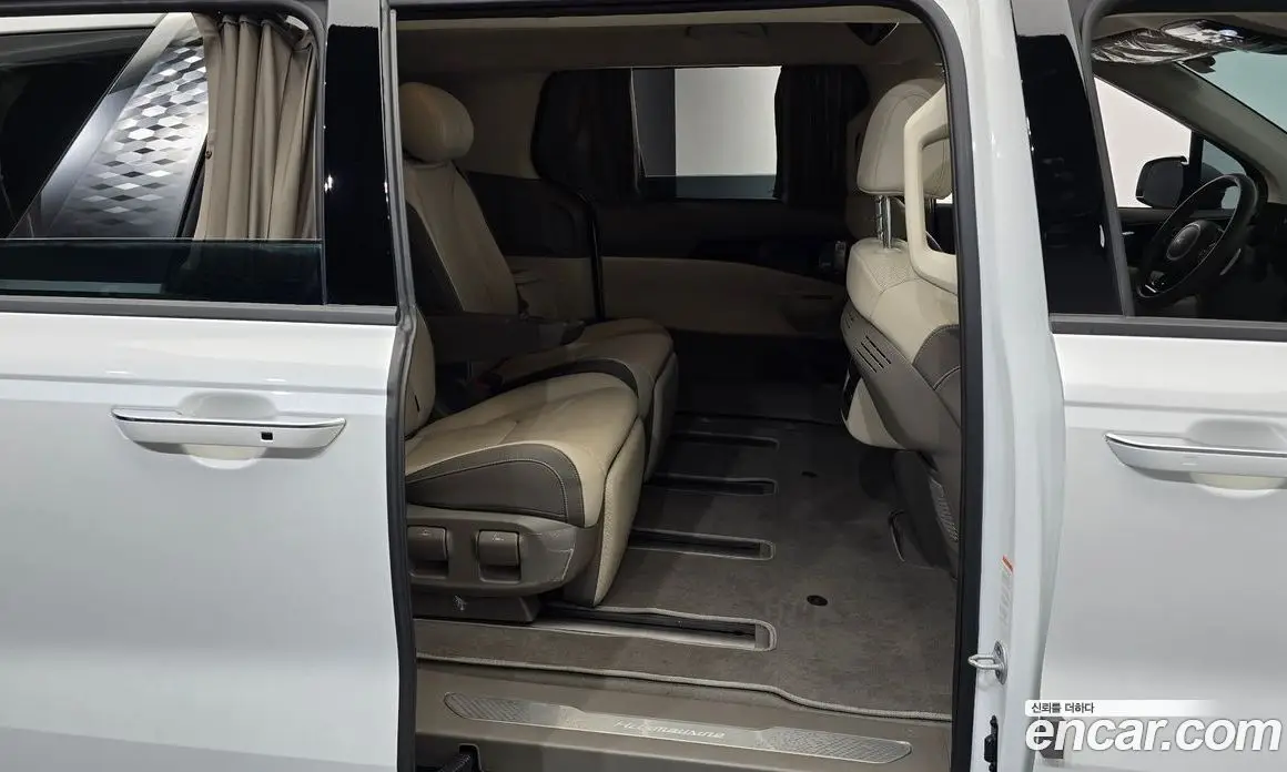 Kia Carnival 2025 1.6 автомат (гидро), фото 12 Kia Carnival 2025 1.6 автомат (гидро), фото 12