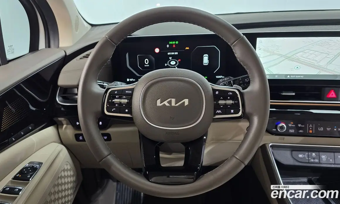 Kia Carnival 2025 1.6 автомат (гидро), фото 13 Kia Carnival 2025 1.6 автомат (гидро), фото 13