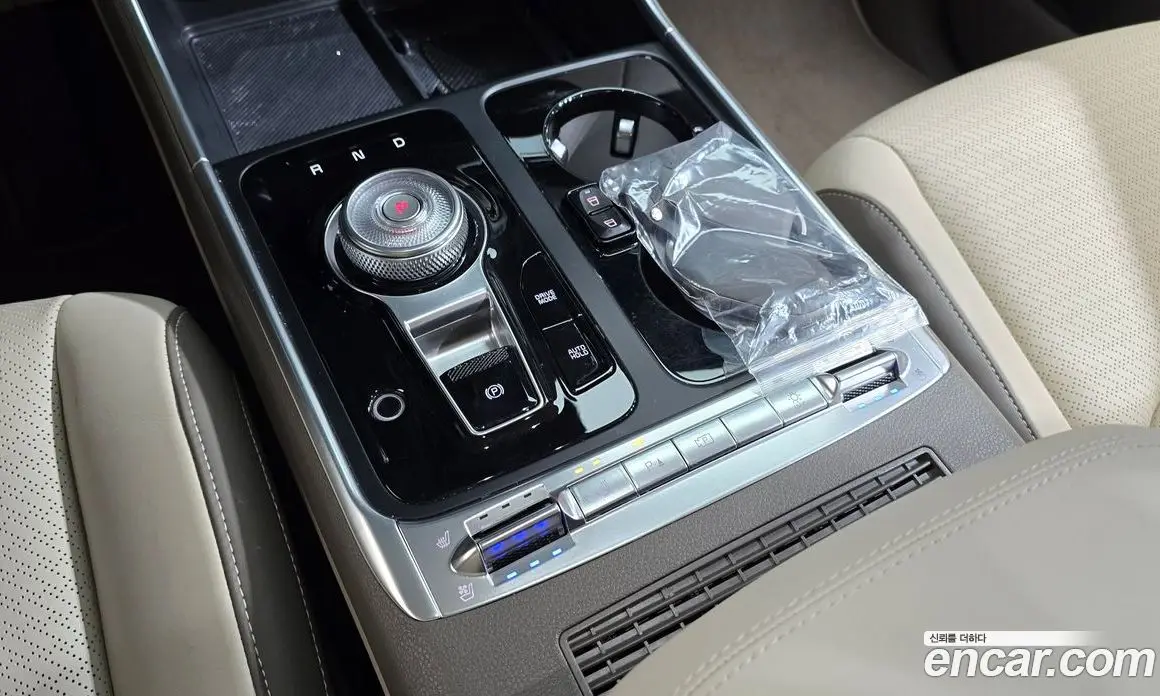 Kia Carnival 2025 1.6 автомат (гидро), фото 9 Kia Carnival 2025 1.6 автомат (гидро), фото 9