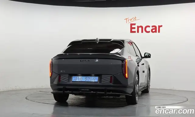 Kia EV4 2025 0.2 автомат (гидро), миниатюра 3