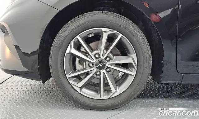 Kia K3 2023 1.6 автомат (гидро), миниатюра 5