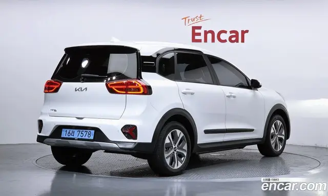 Kia Niro 2022 0.2 автомат (гидро), миниатюра 2