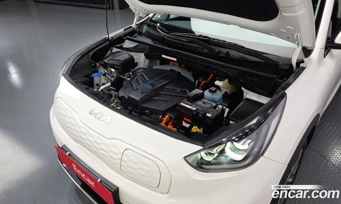 Kia Niro 2022 0.2 автомат (гидро), фото 6